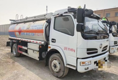 ����8������܇�������S������